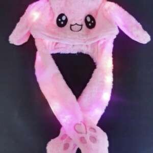 Sviecianti kepure sokinejanciomis ausimis4