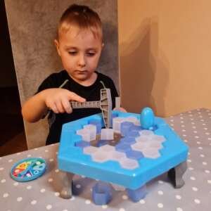 eng pl Gra zrecznosciowa Pingwin na lodzie 24925 17992 7